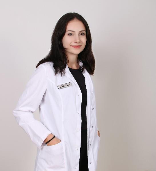 Nutritionist Elif AKBIYIK Diyetisyen