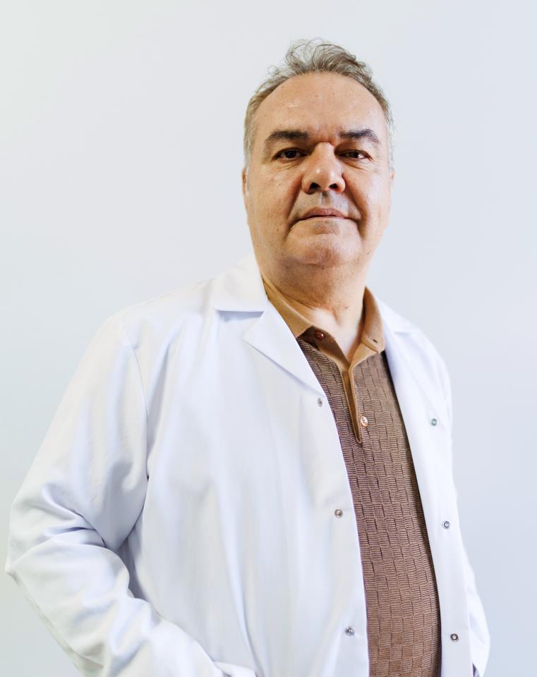 Surgeon M.D. Ergin ER Göz Hastalıkları Uzmanı